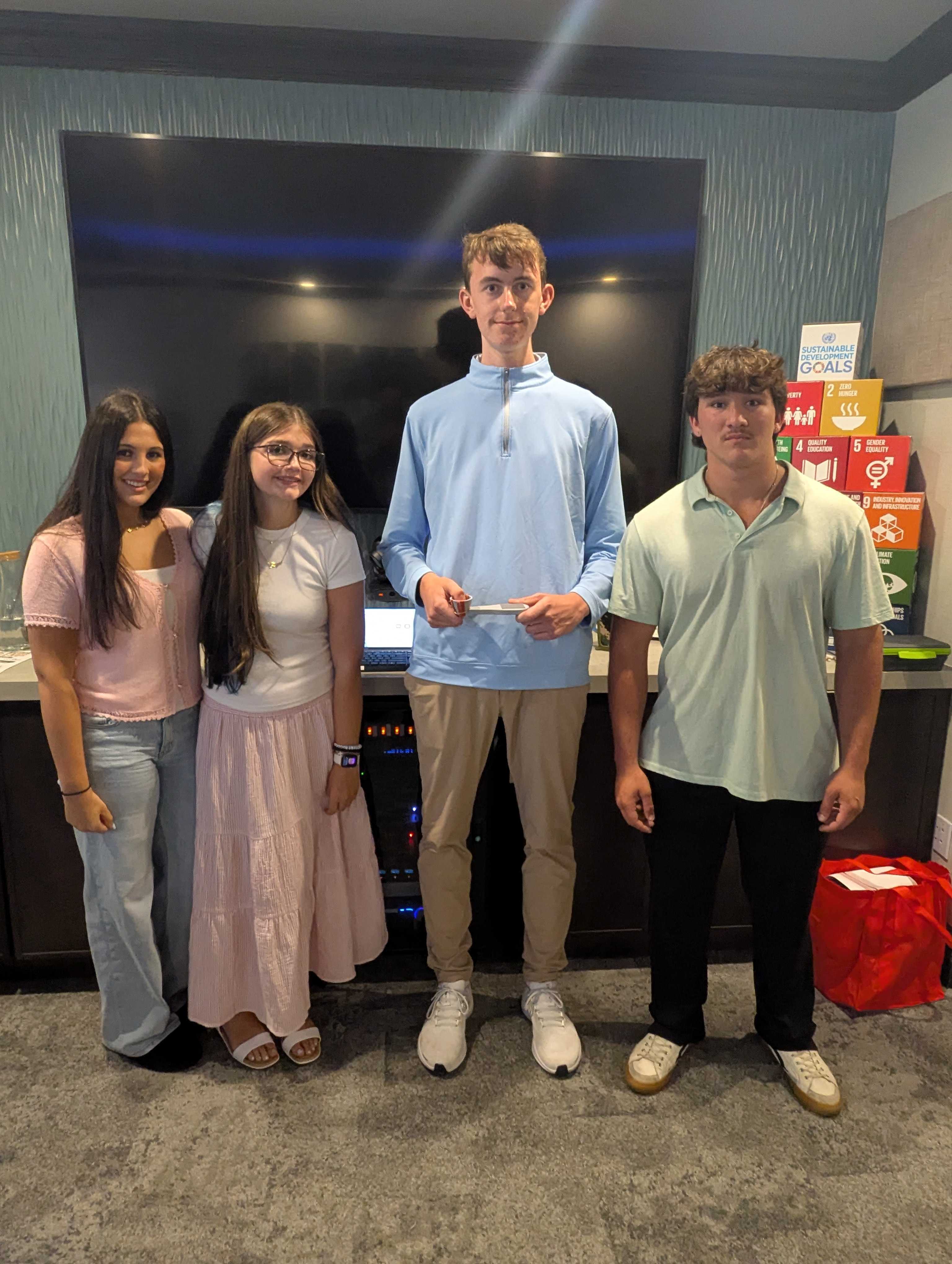 risingfoundersli presenting their Grip product